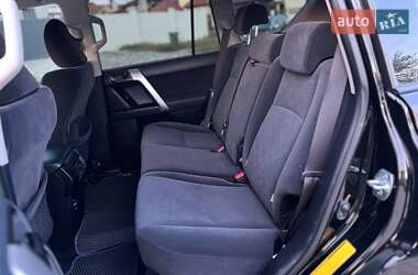 Внедорожник / Кроссовер Toyota Land Cruiser Prado 2022 в 