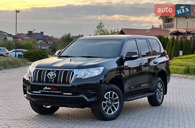 Внедорожник / Кроссовер Toyota Land Cruiser Prado 2022 в 