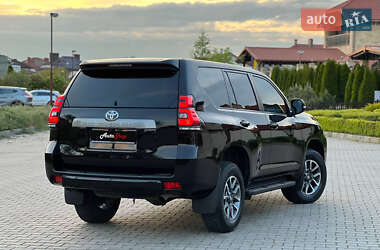 Внедорожник / Кроссовер Toyota Land Cruiser Prado 2022 в 