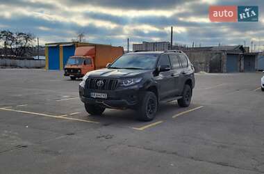 Внедорожник / Кроссовер Toyota Land Cruiser Prado 2020 в 