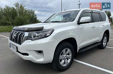 Внедорожник / Кроссовер Toyota Land Cruiser Prado 2018 в 