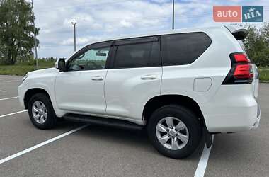 Внедорожник / Кроссовер Toyota Land Cruiser Prado 2018 в 