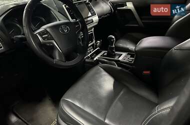 Позашляховик / Кросовер Toyota Land Cruiser Prado 2019 в 
