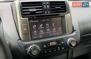 Внедорожник / Кроссовер Toyota Land Cruiser Prado 2012 в 