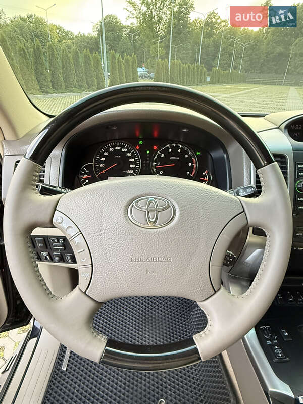 Внедорожник / Кроссовер Toyota Land Cruiser Prado 2007 в Киеве