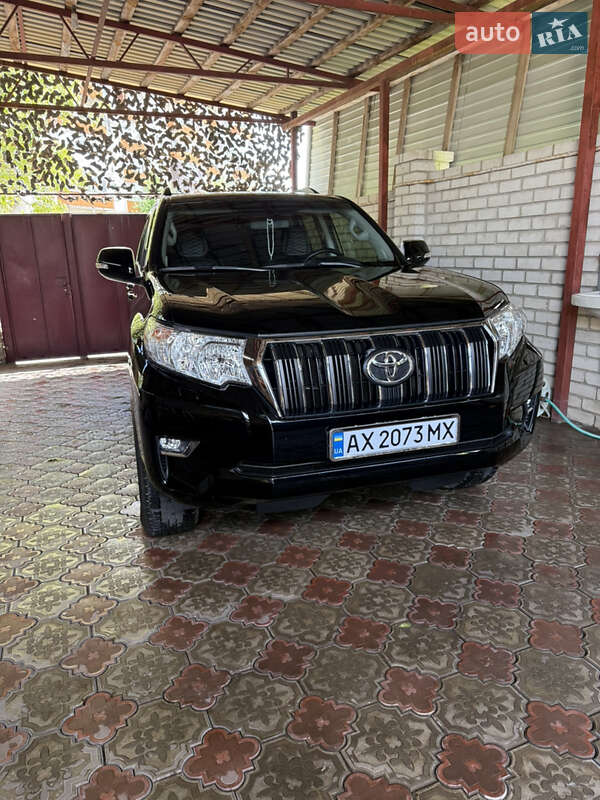 Toyota Land Cruiser Prado 2021