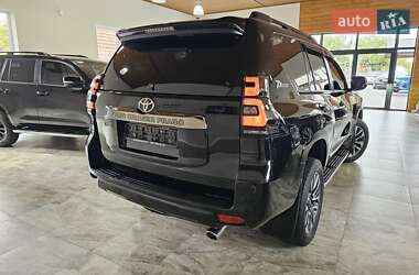 Внедорожник / Кроссовер Toyota Land Cruiser Prado 2022 в 