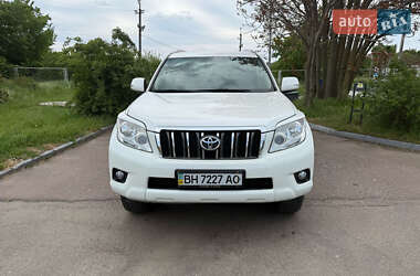 Позашляховик / Кросовер Toyota Land Cruiser Prado 2010 в 