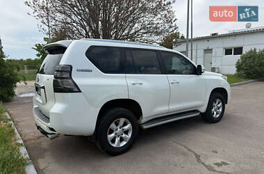 Позашляховик / Кросовер Toyota Land Cruiser Prado 2010 в 