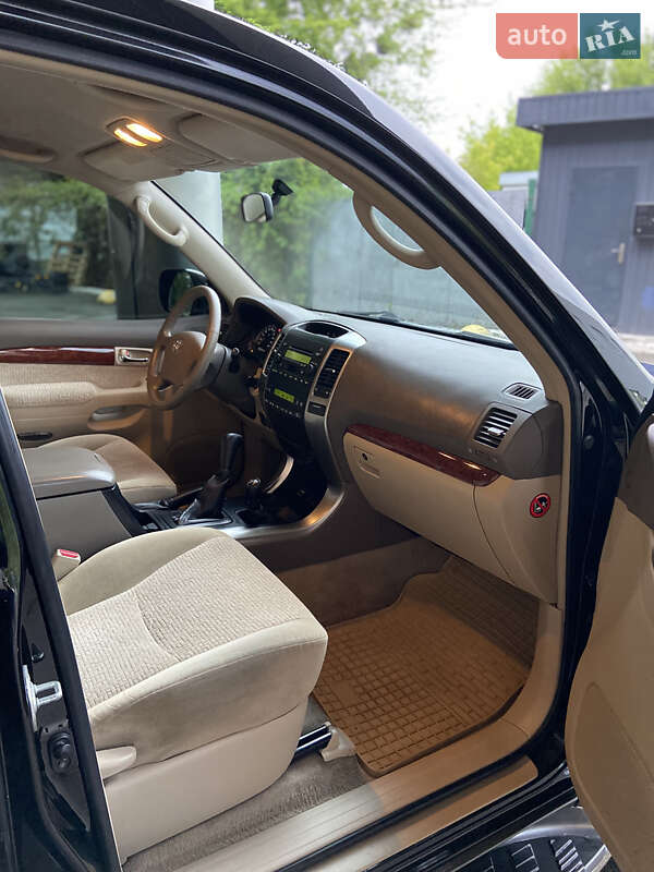 Позашляховик / Кросовер Toyota Land Cruiser Prado 2006 в Києві