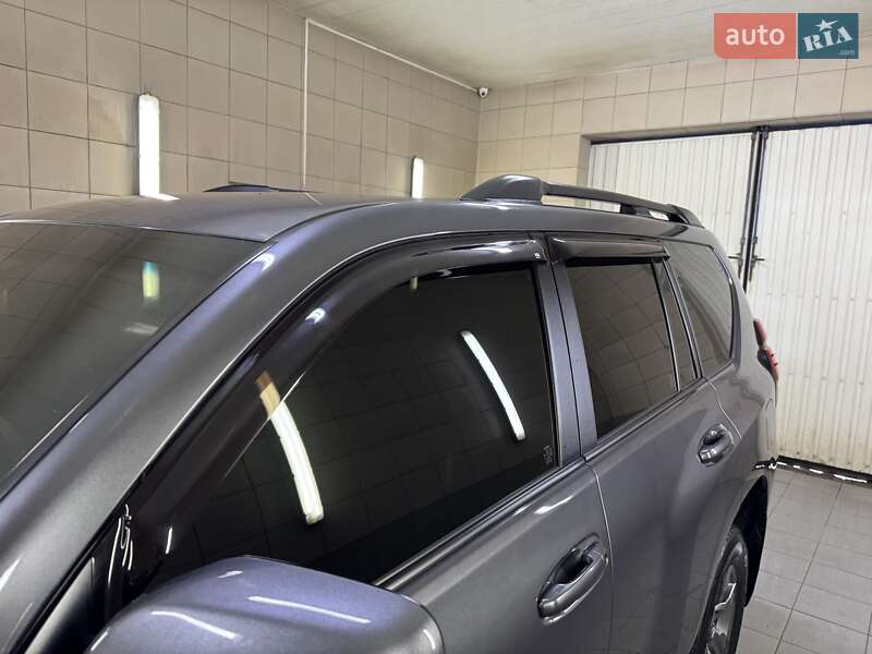 Позашляховик / Кросовер Toyota Land Cruiser Prado 2019 в Умані