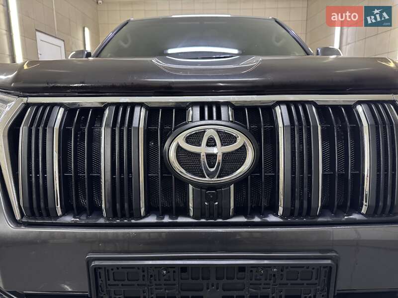 Позашляховик / Кросовер Toyota Land Cruiser Prado 2019 в Умані