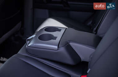 Позашляховик / Кросовер Toyota Land Cruiser Prado 2013 в 