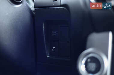 Позашляховик / Кросовер Toyota Land Cruiser Prado 2013 в 