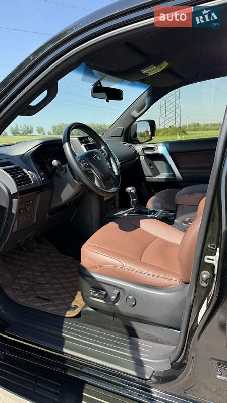 Внедорожник / Кроссовер Toyota Land Cruiser Prado 2023 в Киеве