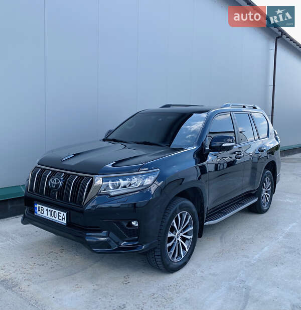 Позашляховик / Кросовер Toyota Land Cruiser Prado 2021 в 