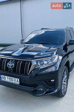 Позашляховик / Кросовер Toyota Land Cruiser Prado 2021 в 