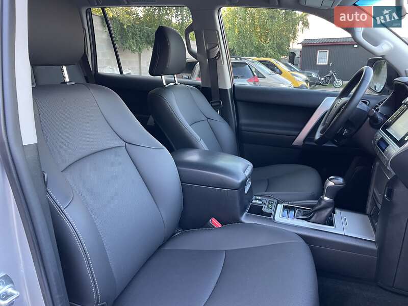 Внедорожник / Кроссовер Toyota Land Cruiser Prado 2018 в Виннице