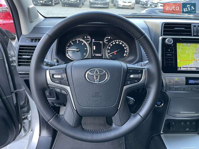 Внедорожник / Кроссовер Toyota Land Cruiser Prado 2018 в Виннице