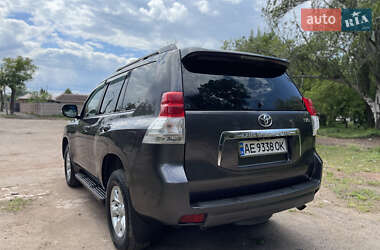 Позашляховик / Кросовер Toyota Land Cruiser Prado 2012 в 