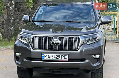 Внедорожник / Кроссовер Toyota Land Cruiser Prado 2022 в 
