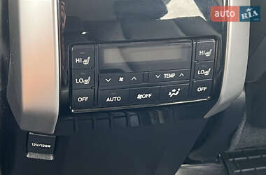 Внедорожник / Кроссовер Toyota Land Cruiser Prado 2022 в 