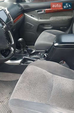 Внедорожник / Кроссовер Toyota Land Cruiser Prado 2008 в 