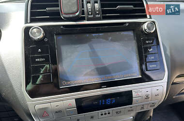 Позашляховик / Кросовер Toyota Land Cruiser Prado 2018 в 