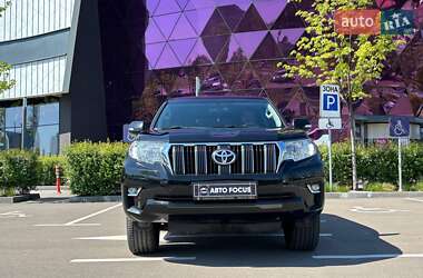 Внедорожник / Кроссовер Toyota Land Cruiser Prado 2021 в 