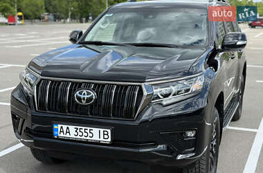 Внедорожник / Кроссовер Toyota Land Cruiser Prado 2020 в 