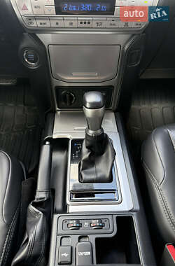 Внедорожник / Кроссовер Toyota Land Cruiser Prado 2020 в 