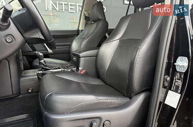 Внедорожник / Кроссовер Toyota Land Cruiser Prado 2020 в 