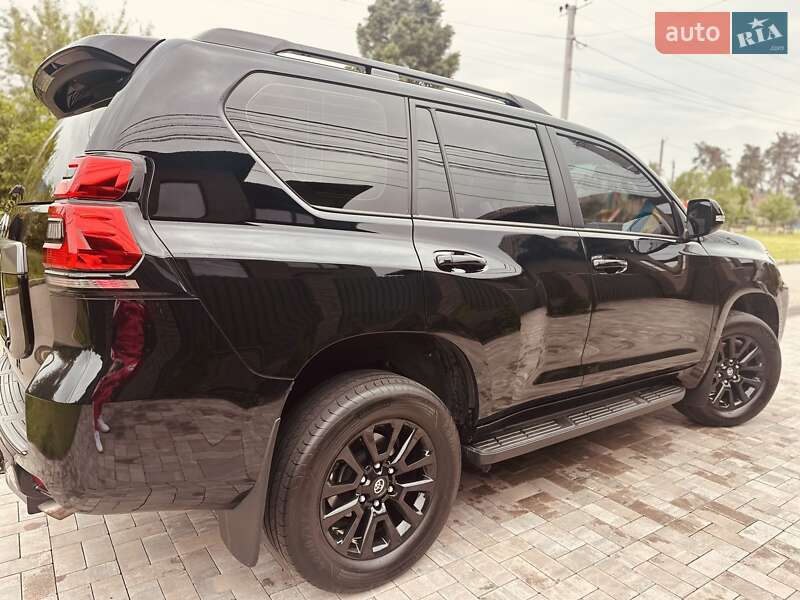 Позашляховик / Кросовер Toyota Land Cruiser Prado 2023 в Києві