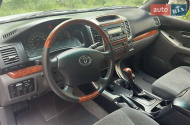Позашляховик / Кросовер Toyota Land Cruiser Prado 2004 в 