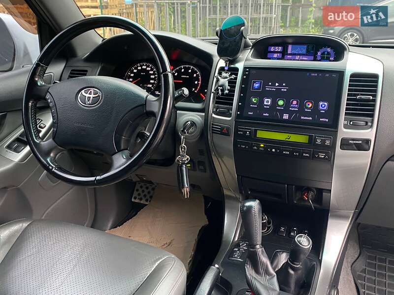 Внедорожник / Кроссовер Toyota Land Cruiser Prado 2008 в Киеве