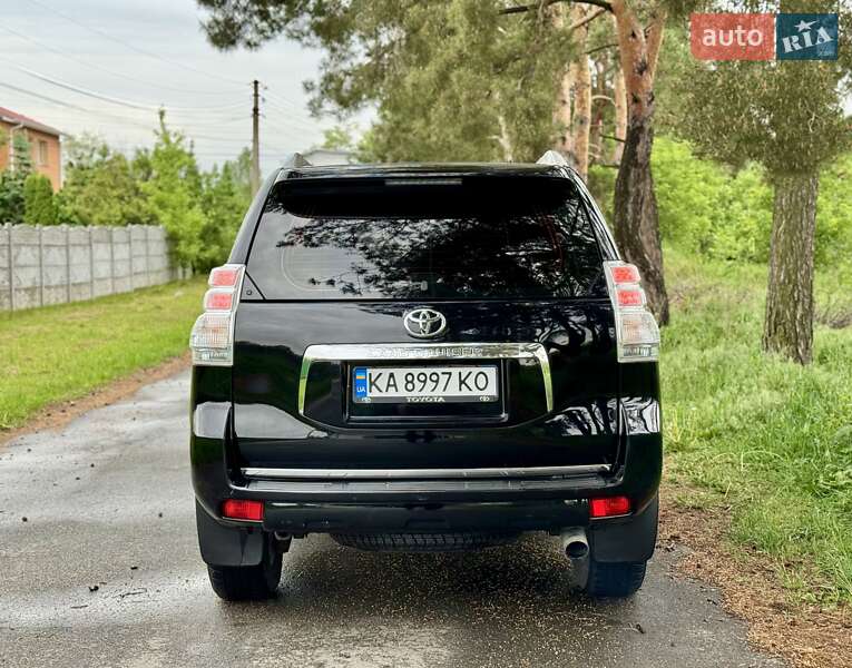 Позашляховик / Кросовер Toyota Land Cruiser Prado 2012 в Києві