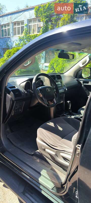 Внедорожник / Кроссовер Toyota Land Cruiser Prado 2010 в Запорожье