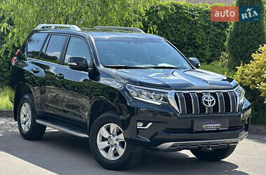Внедорожник / Кроссовер Toyota Land Cruiser Prado 2020 в 
