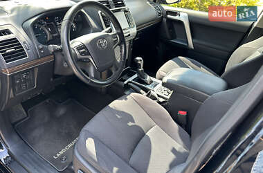 Внедорожник / Кроссовер Toyota Land Cruiser Prado 2020 в 
