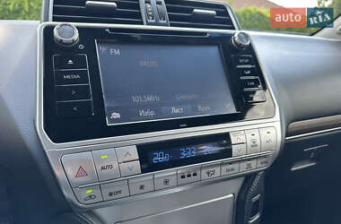 Внедорожник / Кроссовер Toyota Land Cruiser Prado 2020 в 
