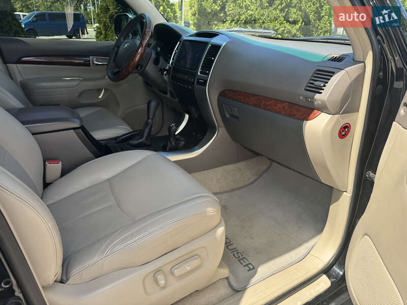 Внедорожник / Кроссовер Toyota Land Cruiser Prado 2008 в Николаеве