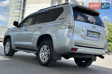 Внедорожник / Кроссовер Toyota Land Cruiser Prado 2012 в Житомире