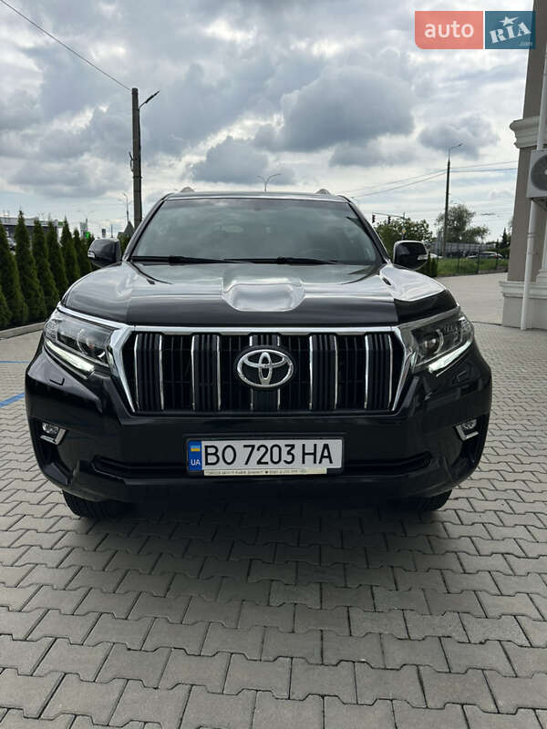 Внедорожник / Кроссовер Toyota Land Cruiser Prado 2019 в Черновцах