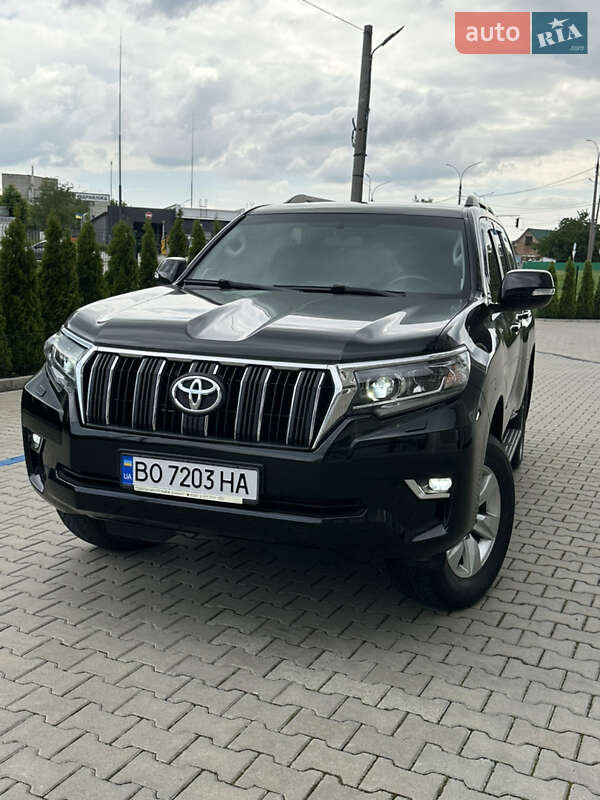Внедорожник / Кроссовер Toyota Land Cruiser Prado 2019 в Черновцах