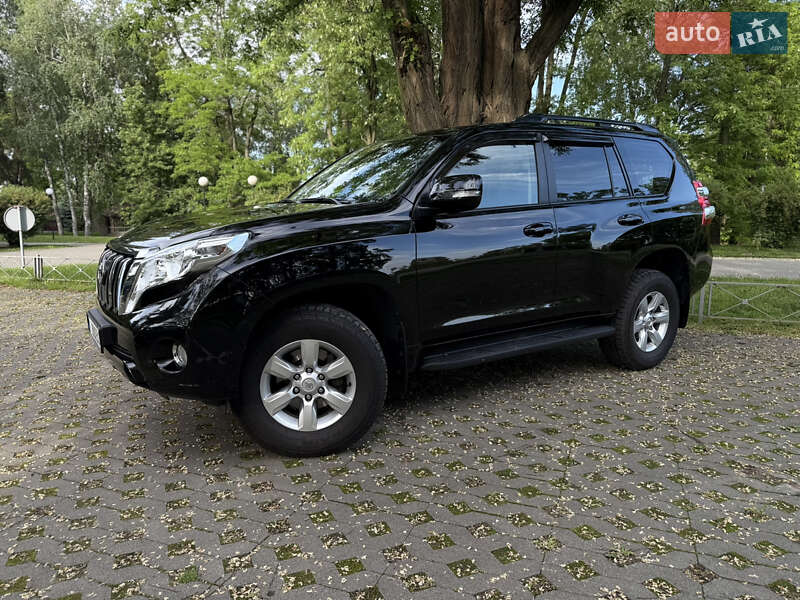 Позашляховик / Кросовер Toyota Land Cruiser Prado 2017 в Києві