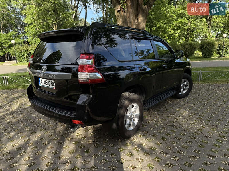 Позашляховик / Кросовер Toyota Land Cruiser Prado 2017 в Києві