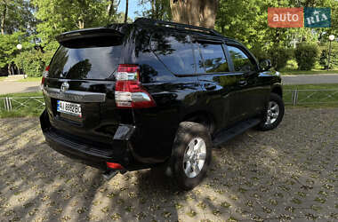 Внедорожник / Кроссовер Toyota Land Cruiser Prado 2017 в 