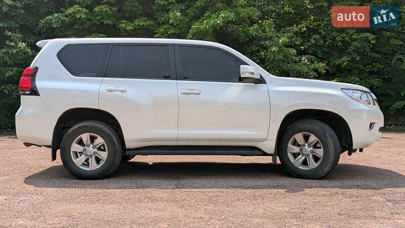 Позашляховик / Кросовер Toyota Land Cruiser Prado 2019 в Бердичеві