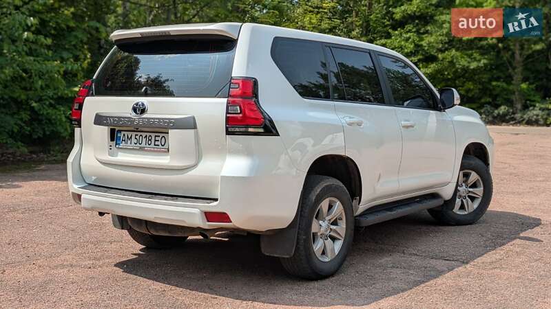 Позашляховик / Кросовер Toyota Land Cruiser Prado 2019 в Бердичеві