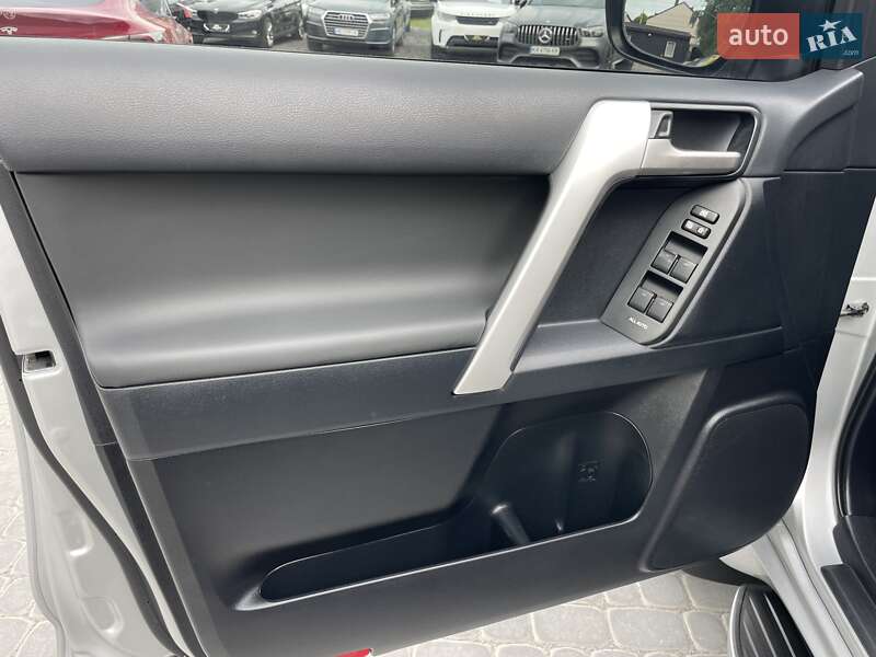 Внедорожник / Кроссовер Toyota Land Cruiser Prado 2021 в Виннице